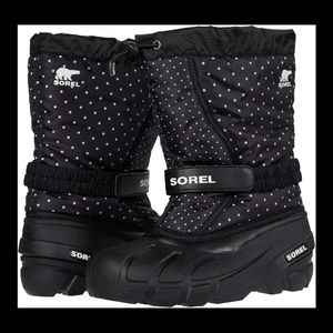NWT Sorel Size 3 Flurry Print black and white Polkadot Little Kid Snow Boots